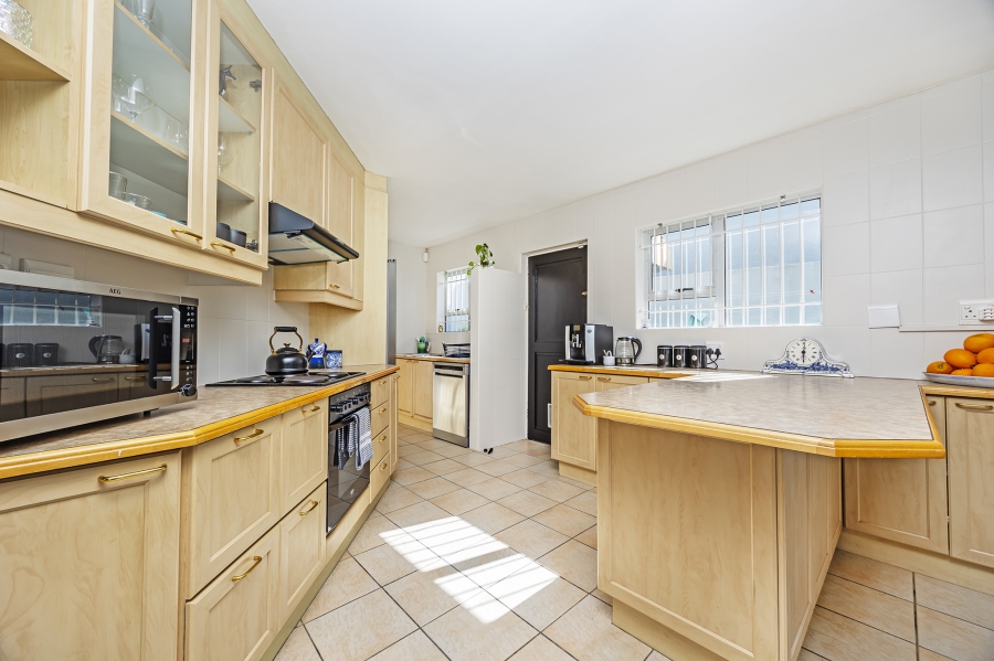 3 Bedroom Property for Sale in Door De Kraal Western Cape